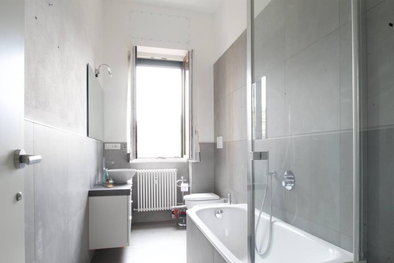 3 Bedrooms Apartment Мілан Екстер'єр фото